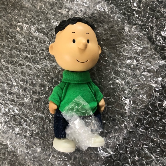 🚫SOLD🚫Peanuts Franklin figurine